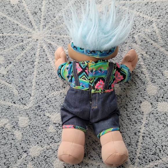 Vintage Treasure Troll doll with a gem belly button - Picture 2 of 12